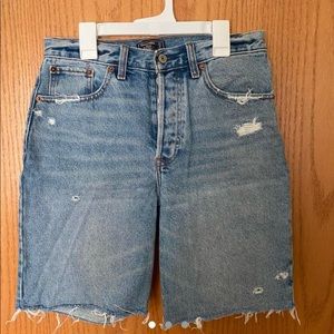 Abercrombie 9” denim shorts